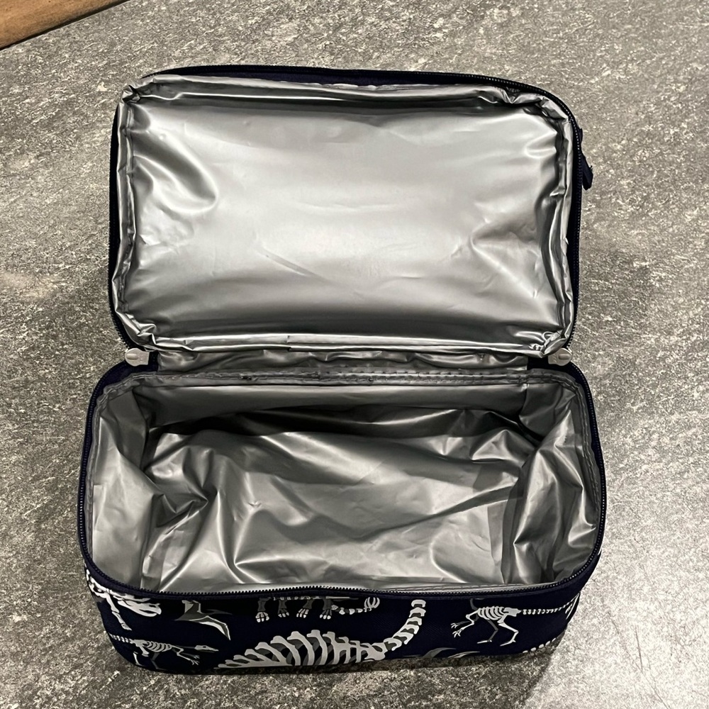 PBK Mackenzie Navy Dinosaur Bones Glow-in-the-Dark Dual Compartment Lunchbox - Picture 9 of 10